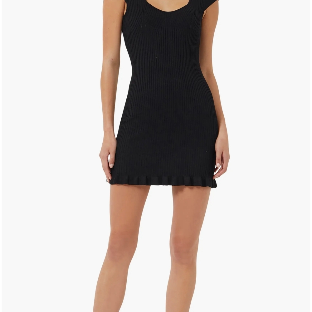 Elegant Black Ribbed Dress